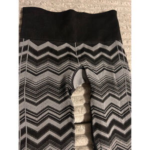 Lululemon Ebb to Street Pant in the Heathered Slate color (black and gray chevro